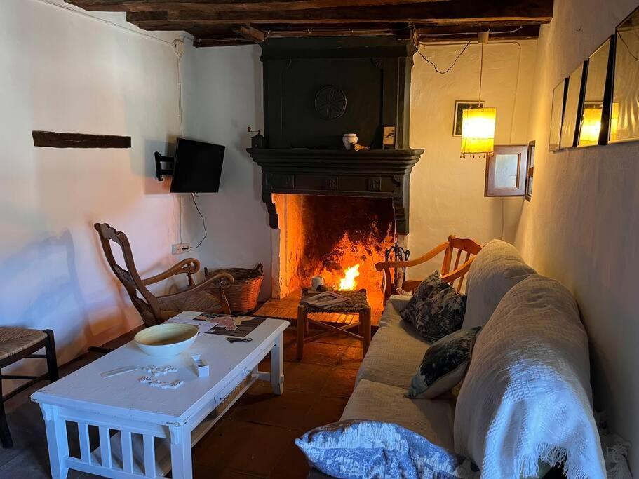 Casa De Diego El Barbero Benarrabá المظهر الخارجي الصورة